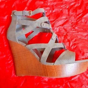 Guess Gray high heals. Size 11m